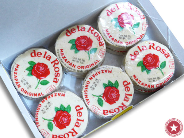 メキシコ のお土産で頂いたデ・ラ・ロサ（De La Rosa）社が販売している伝統菓子『マザパン』を食べた感想を書いたブログ記事の画像2枚目