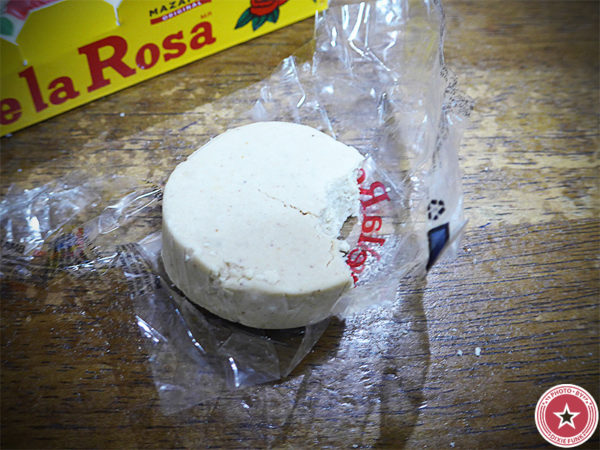 メキシコ のお土産で頂いたデ・ラ・ロサ（De La Rosa）社が販売している伝統菓子『マザパン』を食べた感想を書いたブログ記事の画像4枚目