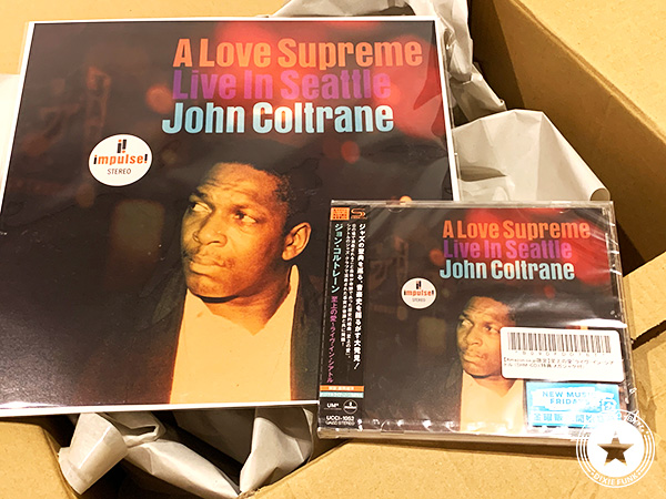 『至上の愛～ライヴ・イン・シアトル』Amazon限定のメガジャケ付き！イメージ写真1枚目